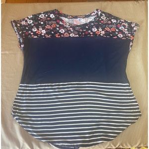 No Boundries xxxl/3x (21) juniors shirt